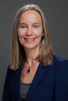 Lindsay Ellis headshot